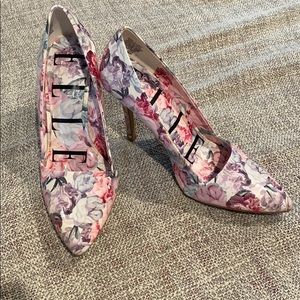 Elle floral heels